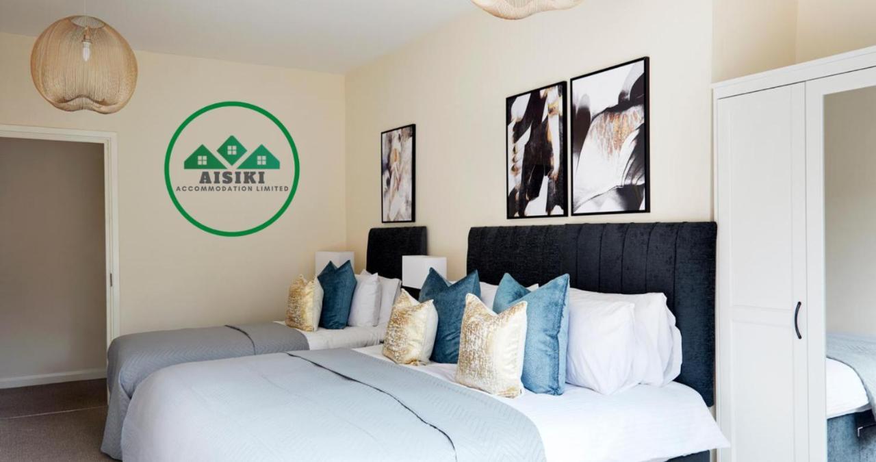 Aisiki Living Alexandra: Spacious 2-Bedroom with Free Wi-Fi & Parking Watford  Exterior photo